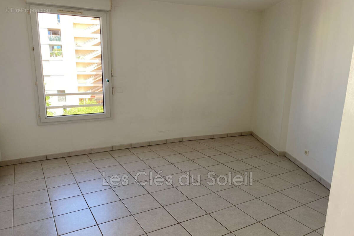 Appartement à HYERES