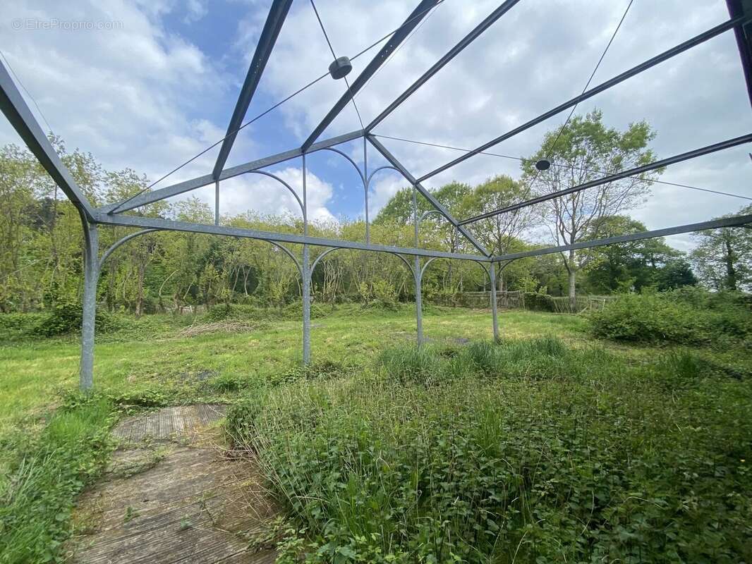 Maison à LES BRULAIS