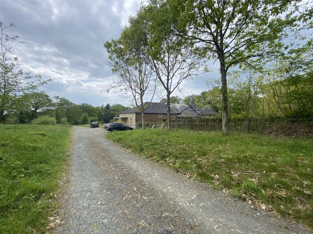 Maison à LES BRULAIS