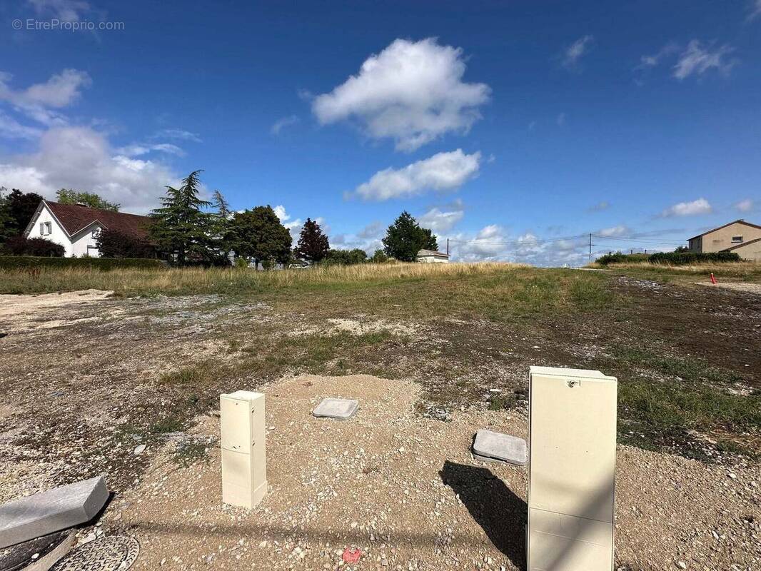 Terrain à SAULX