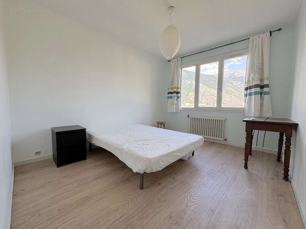 Appartement à SAINT-JEAN-DE-MAURIENNE