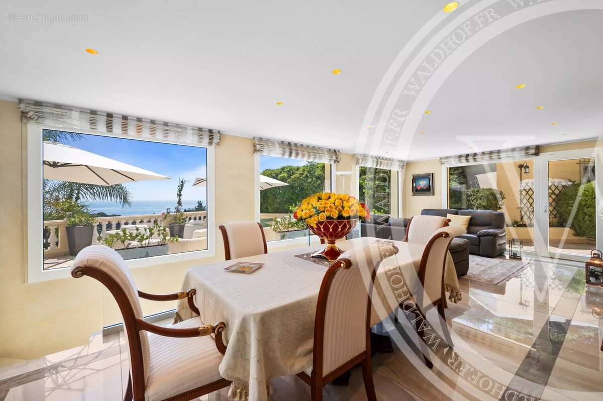 Maison à ROQUEBRUNE-CAP-MARTIN