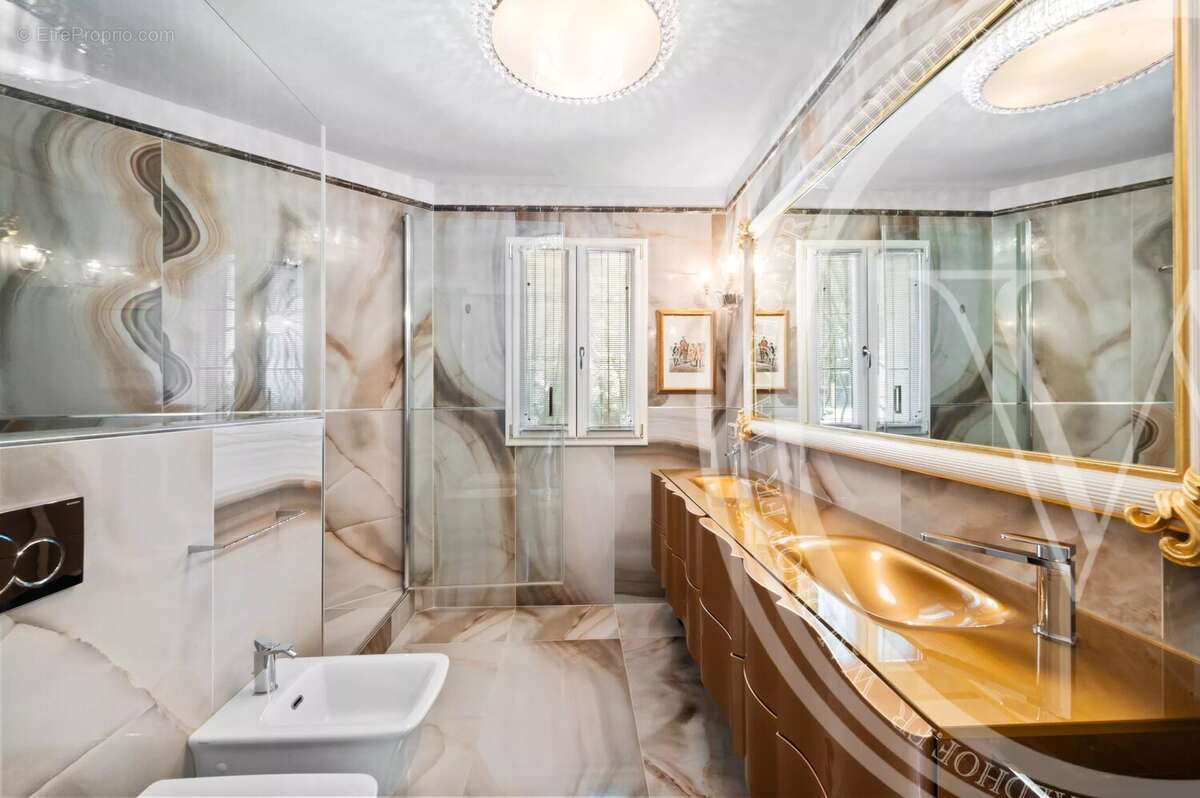 Maison à ROQUEBRUNE-CAP-MARTIN