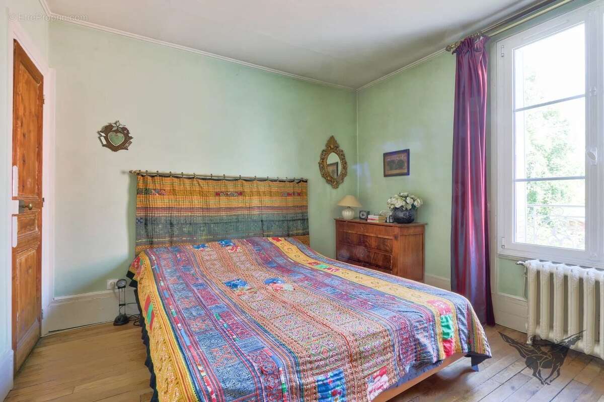 Maison à IVRY-SUR-SEINE