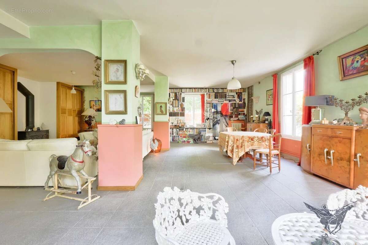 Maison à IVRY-SUR-SEINE