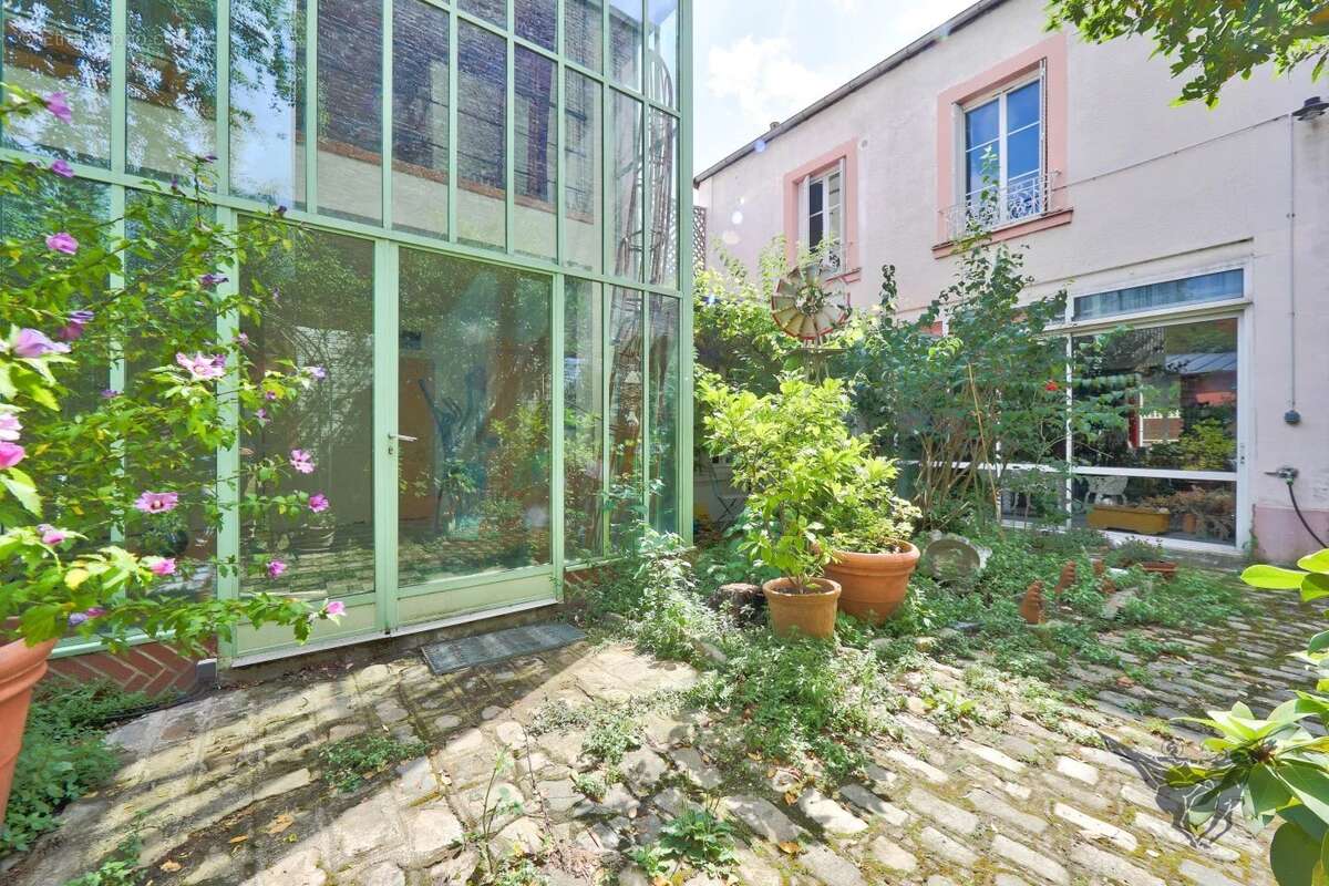 Maison à IVRY-SUR-SEINE