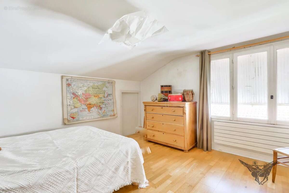 Maison à IVRY-SUR-SEINE