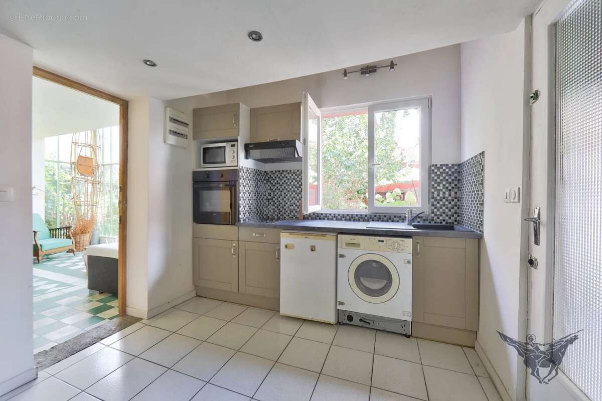 Maison à IVRY-SUR-SEINE