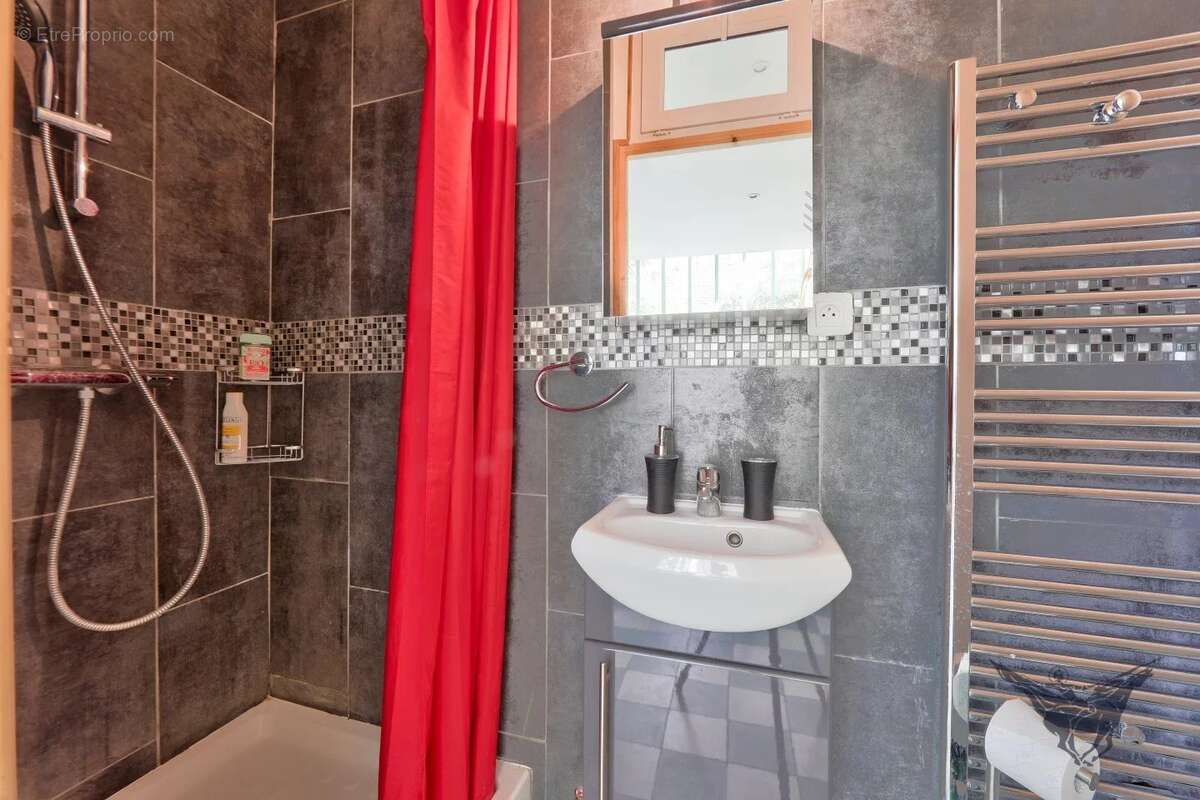 Maison à IVRY-SUR-SEINE