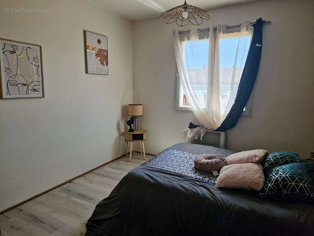 Maison à ROMANS-SUR-ISERE