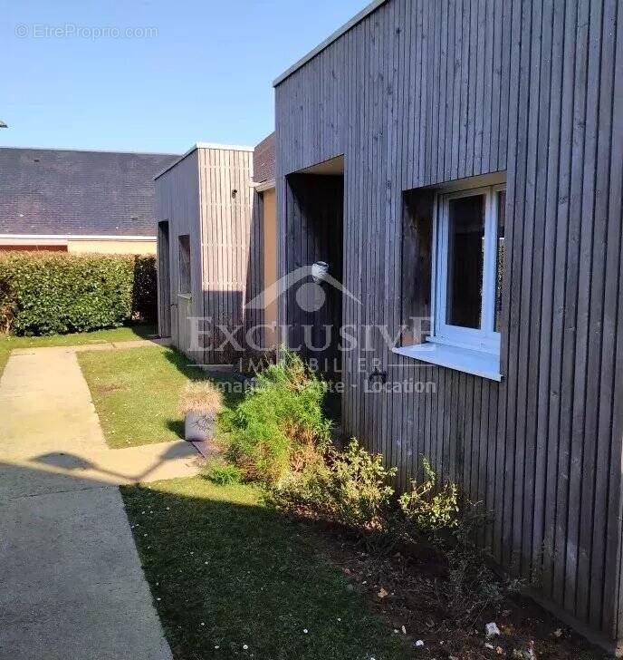 Maison à EQUEMAUVILLE