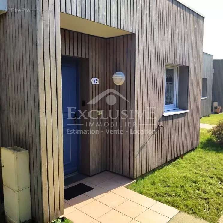 Maison à EQUEMAUVILLE