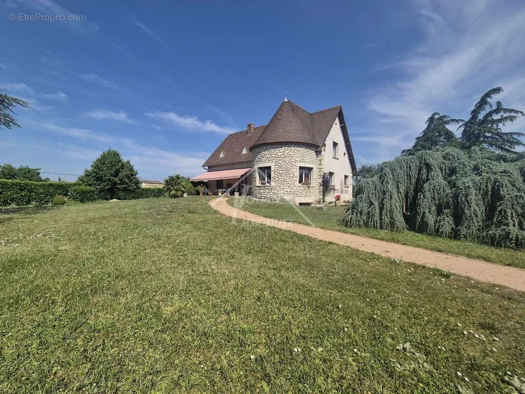 Maison à SAINT-GERMAIN-DE-SALLES