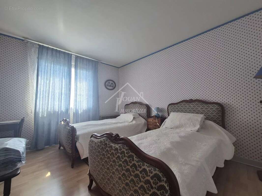 Maison à SAINT-GERMAIN-DE-SALLES