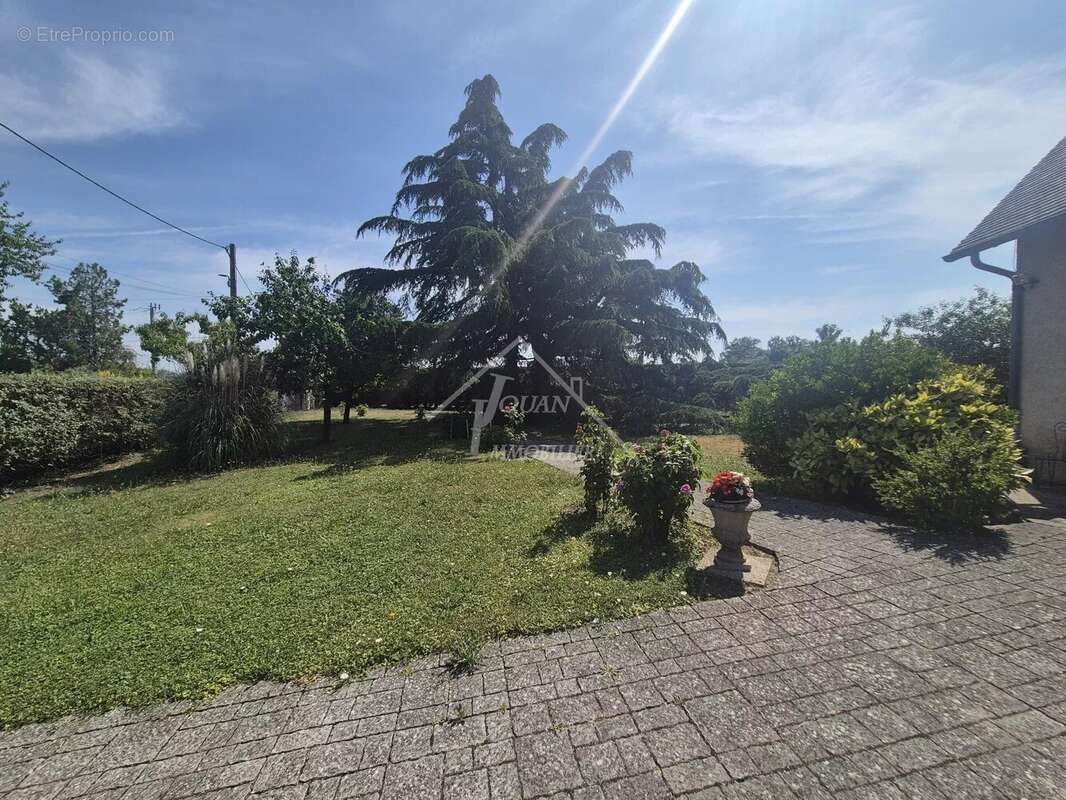 Maison à SAINT-GERMAIN-DE-SALLES