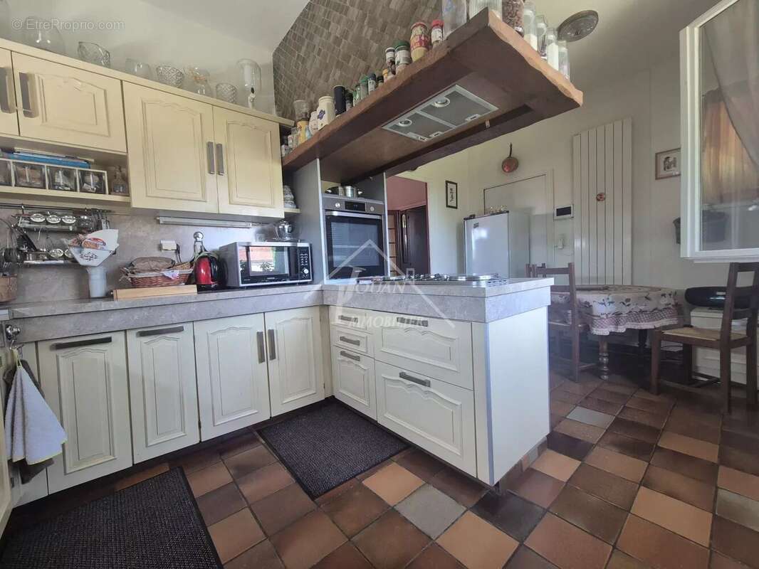 Maison à SAINT-GERMAIN-DE-SALLES