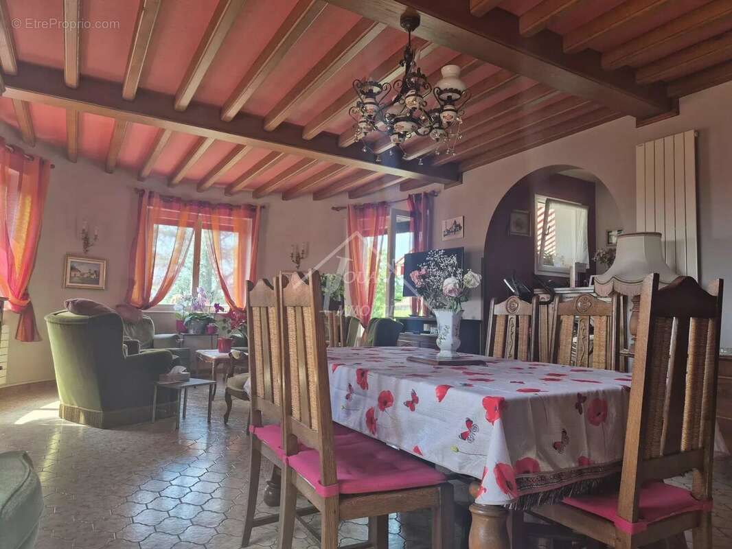 Maison à SAINT-GERMAIN-DE-SALLES