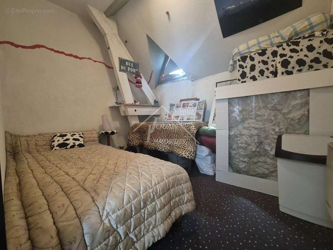 Maison à SAINT-GERMAIN-DE-SALLES