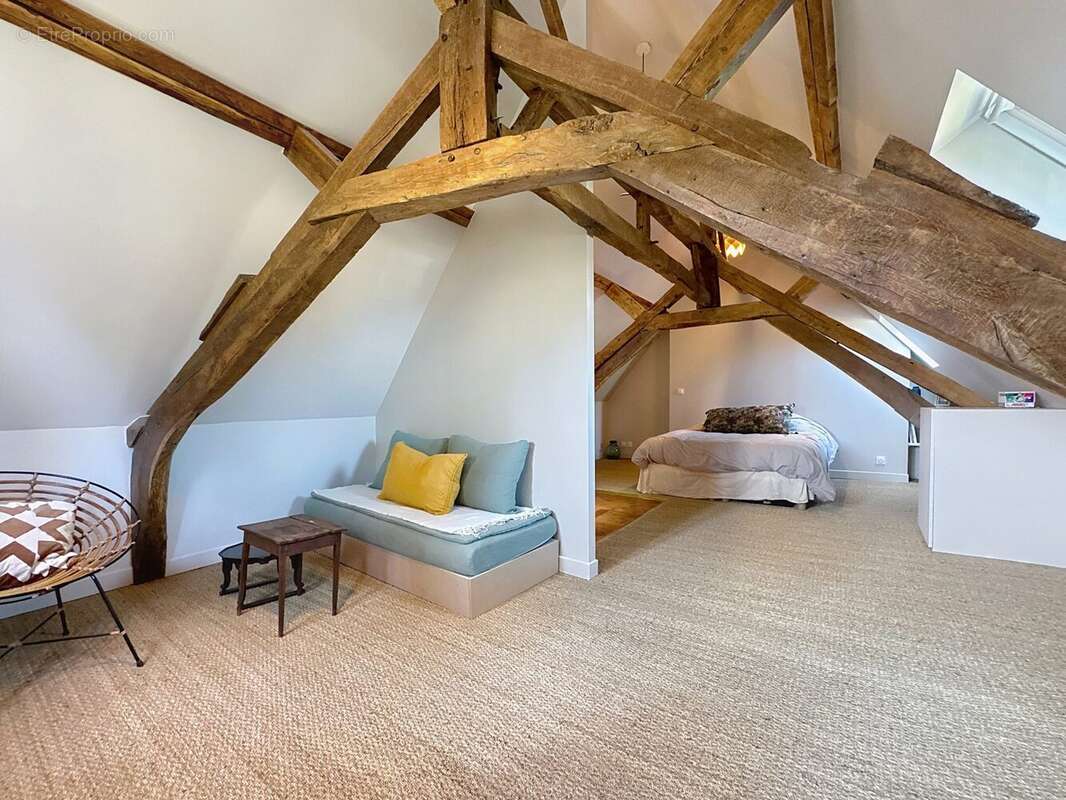 Maison à PONT-L&#039;EVEQUE