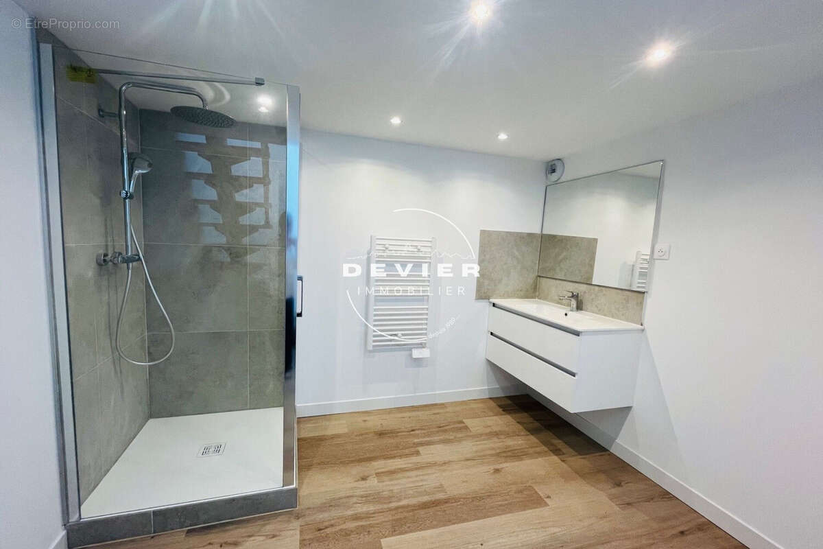 Maison à SAINT-GENIES-DES-MOURGUES