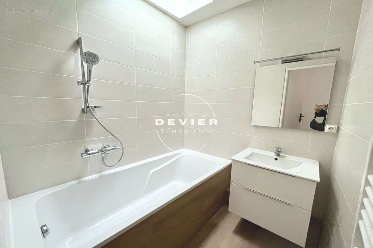 Maison à SAINT-GENIES-DES-MOURGUES