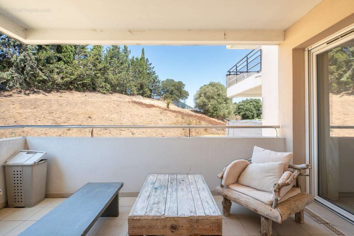 Appartement à SARROLA-CARCOPINO