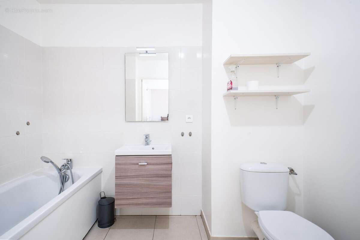 Appartement à SARROLA-CARCOPINO