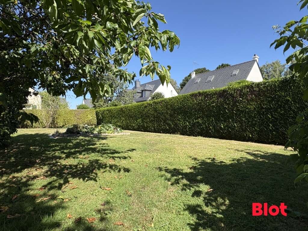 Maison à VEZIN-LE-COQUET