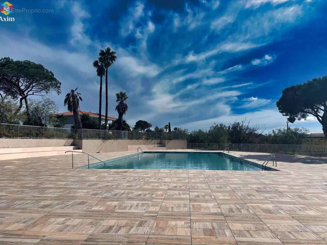 Appartement à PUGET-SUR-ARGENS