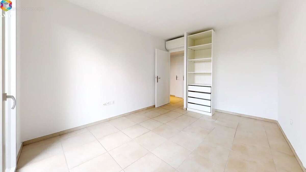 Appartement à PUGET-SUR-ARGENS
