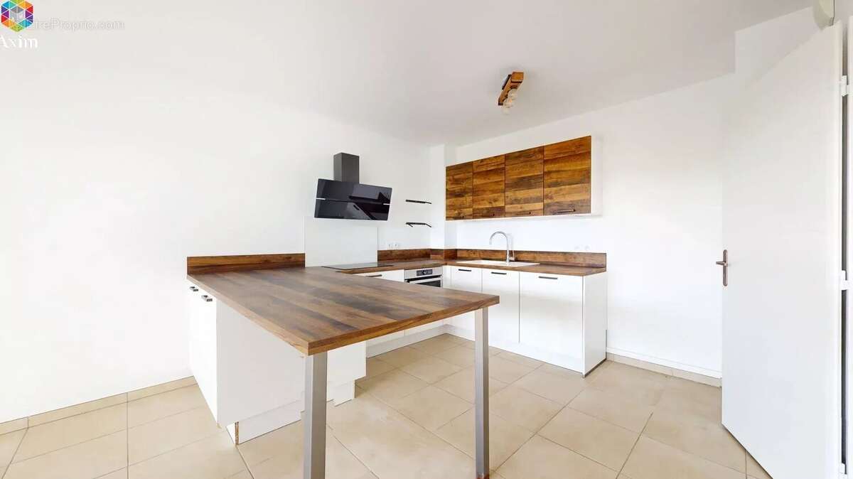 Appartement à PUGET-SUR-ARGENS