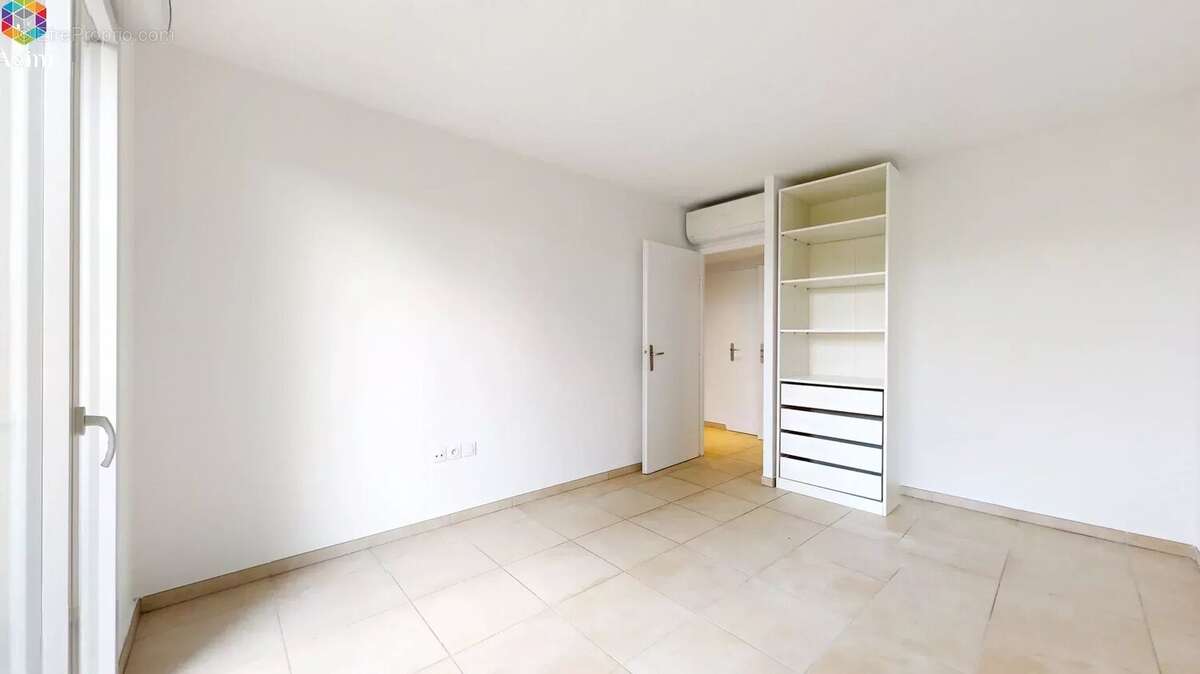 Appartement à PUGET-SUR-ARGENS
