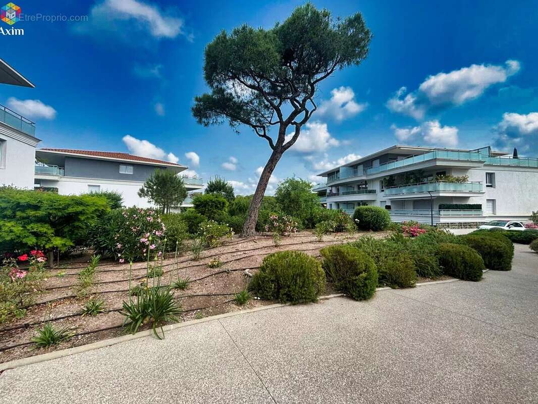 Appartement à PUGET-SUR-ARGENS