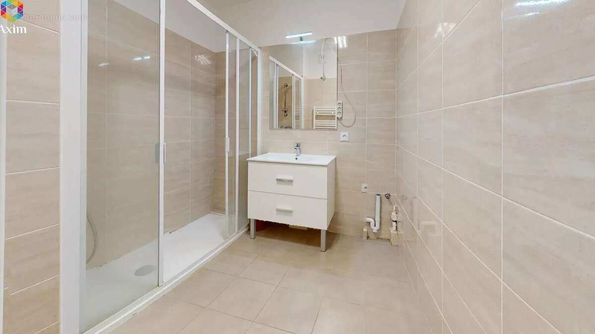 Appartement à PUGET-SUR-ARGENS