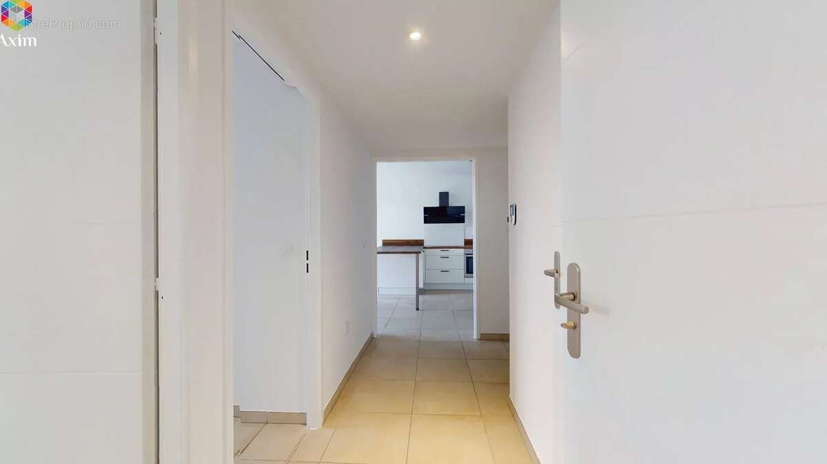 Appartement à PUGET-SUR-ARGENS