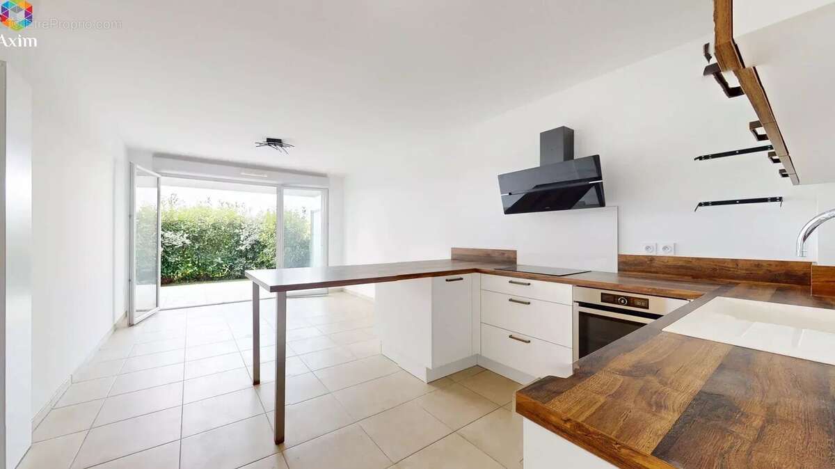 Appartement à PUGET-SUR-ARGENS