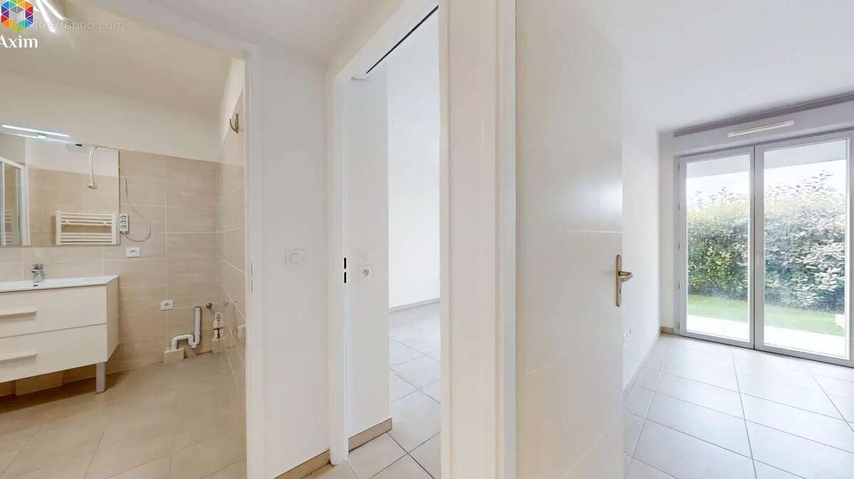 Appartement à PUGET-SUR-ARGENS