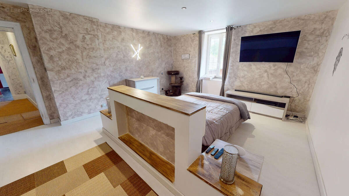 Maison à HAUTEVILLE-LOMPNES