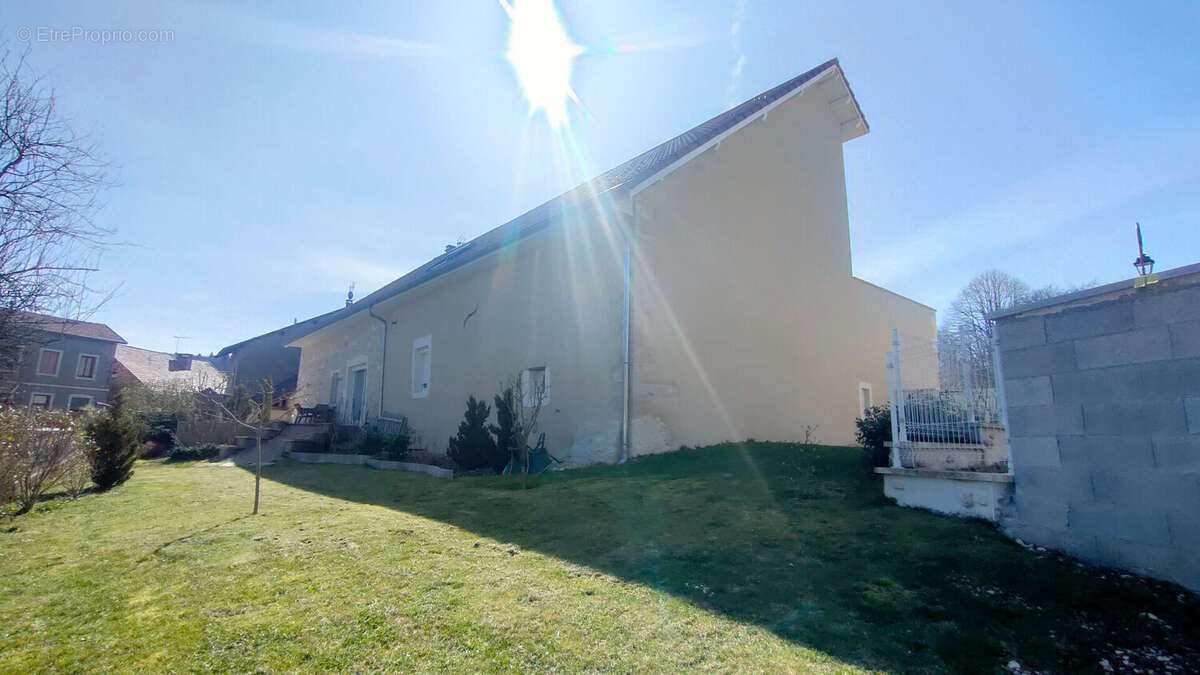 Maison à HAUTEVILLE-LOMPNES