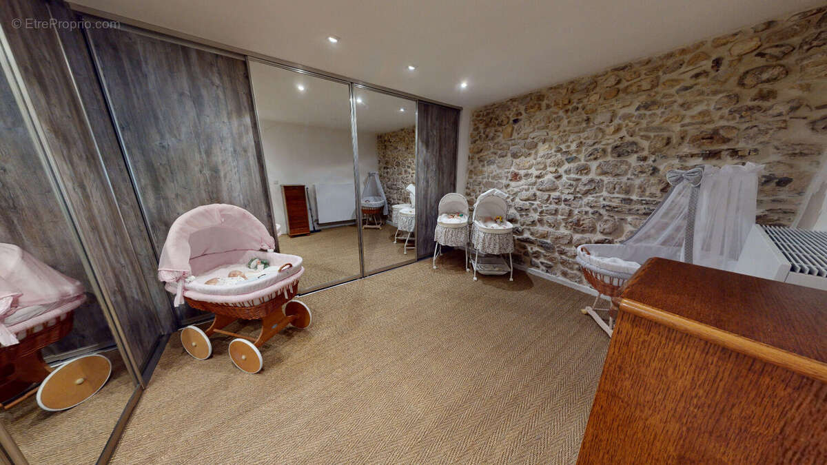 Maison à HAUTEVILLE-LOMPNES