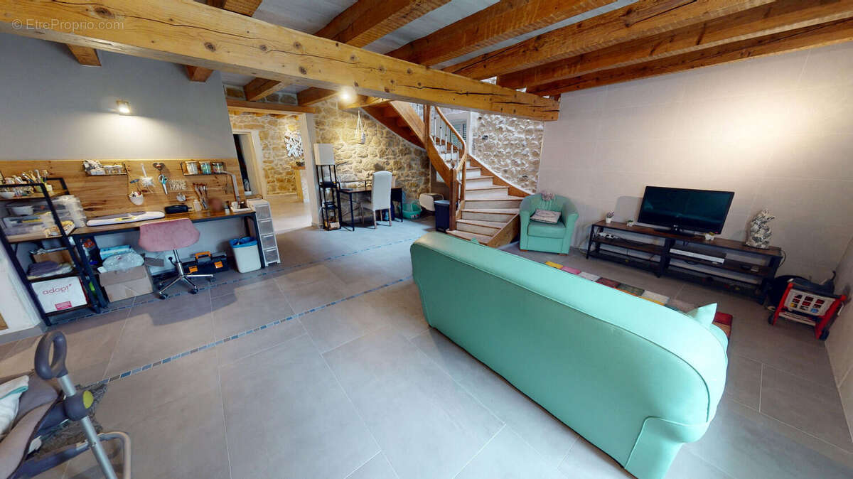 Maison à HAUTEVILLE-LOMPNES