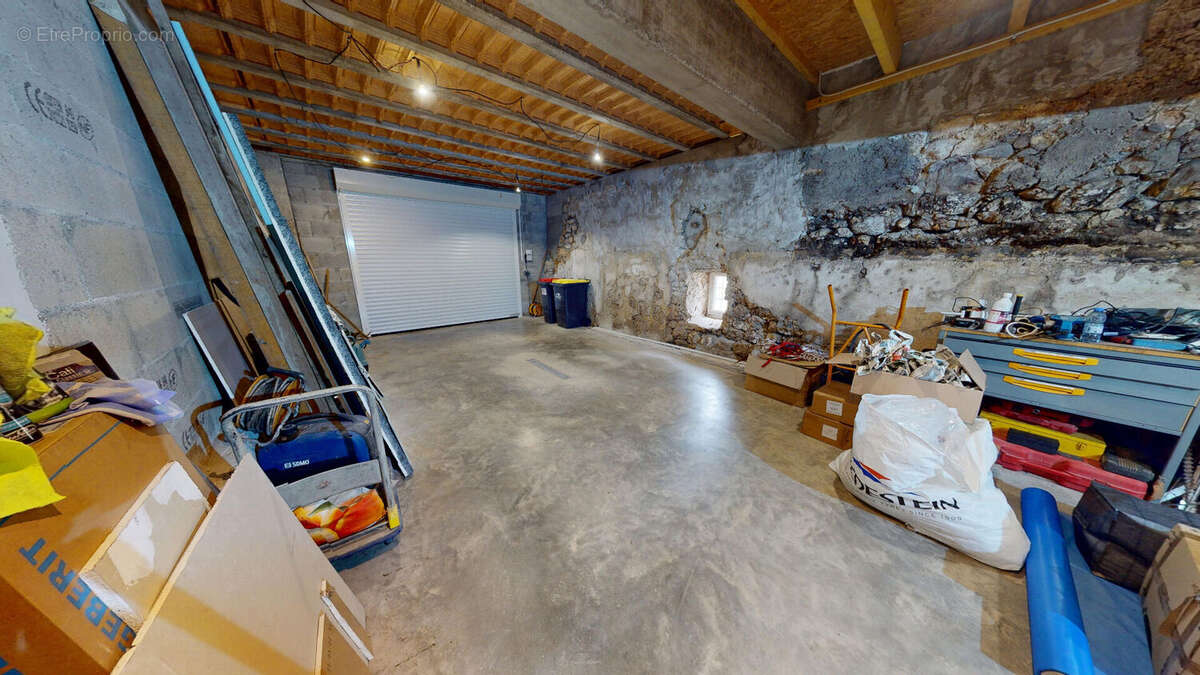 Maison à HAUTEVILLE-LOMPNES