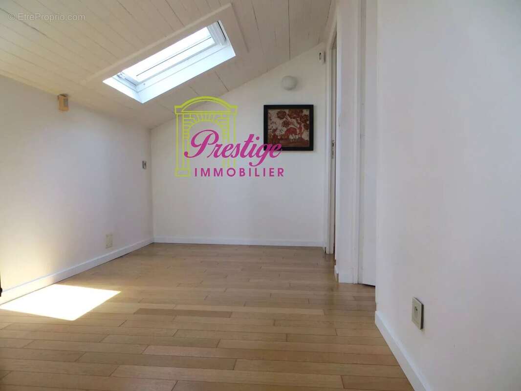 Maison à SARTROUVILLE