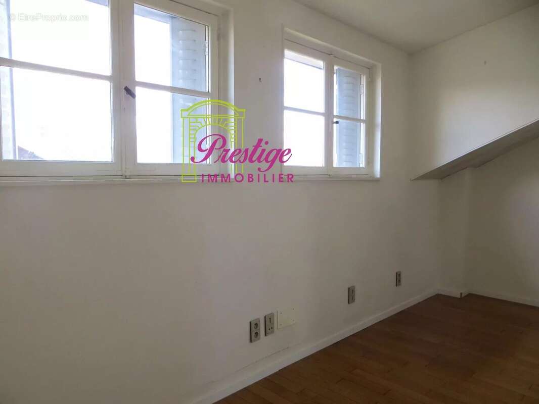 Maison à SARTROUVILLE