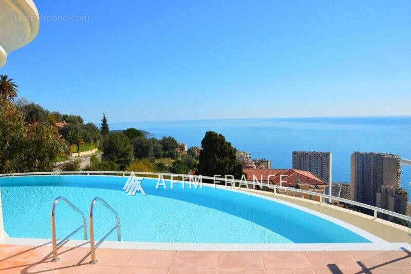 Appartement à BEAUSOLEIL