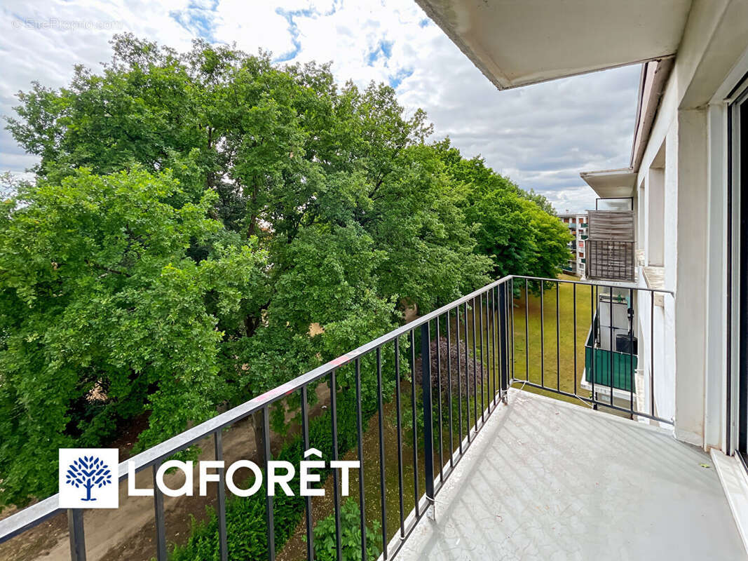 Appartement à SAINT-MICHEL-SUR-ORGE