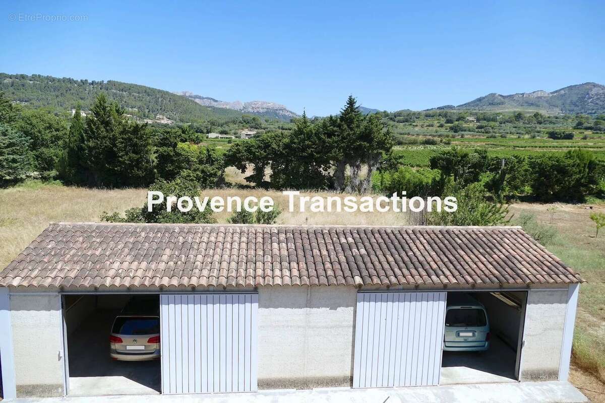 Maison à BEAUMES-DE-VENISE