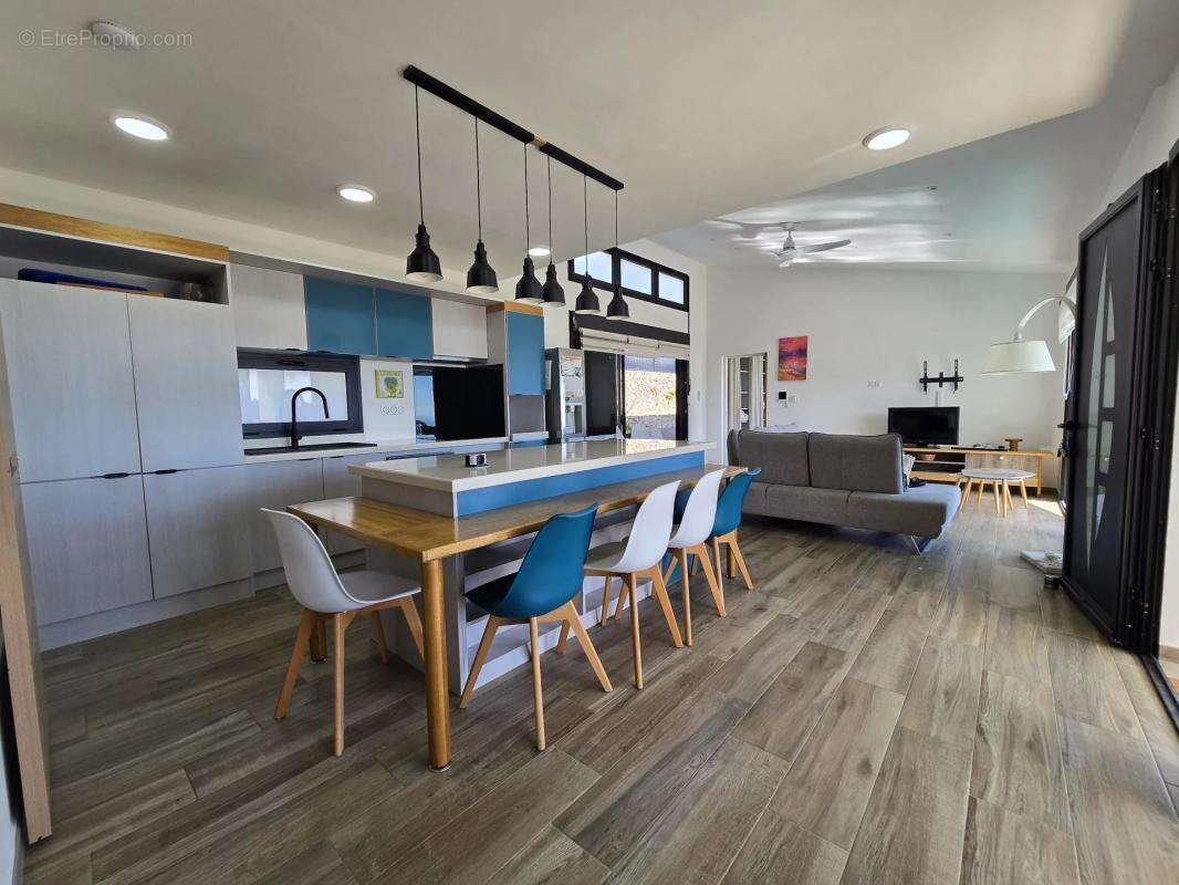 Maison à LA POSSESSION