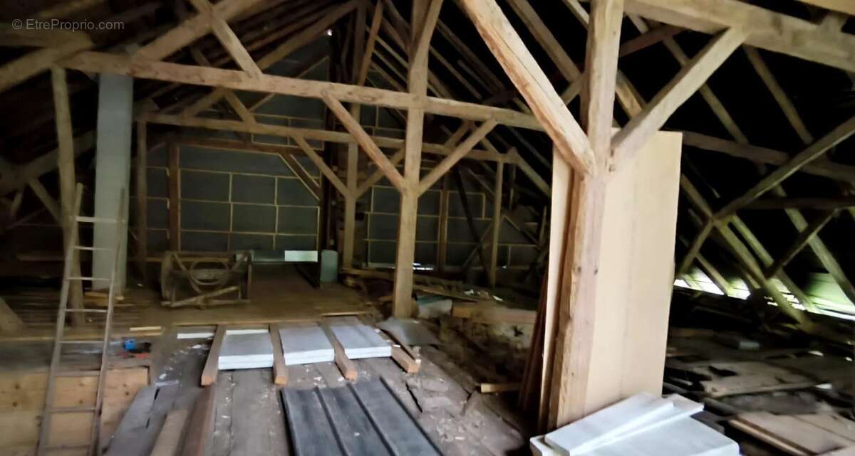 Maison à THOLLON-LES-MEMISES