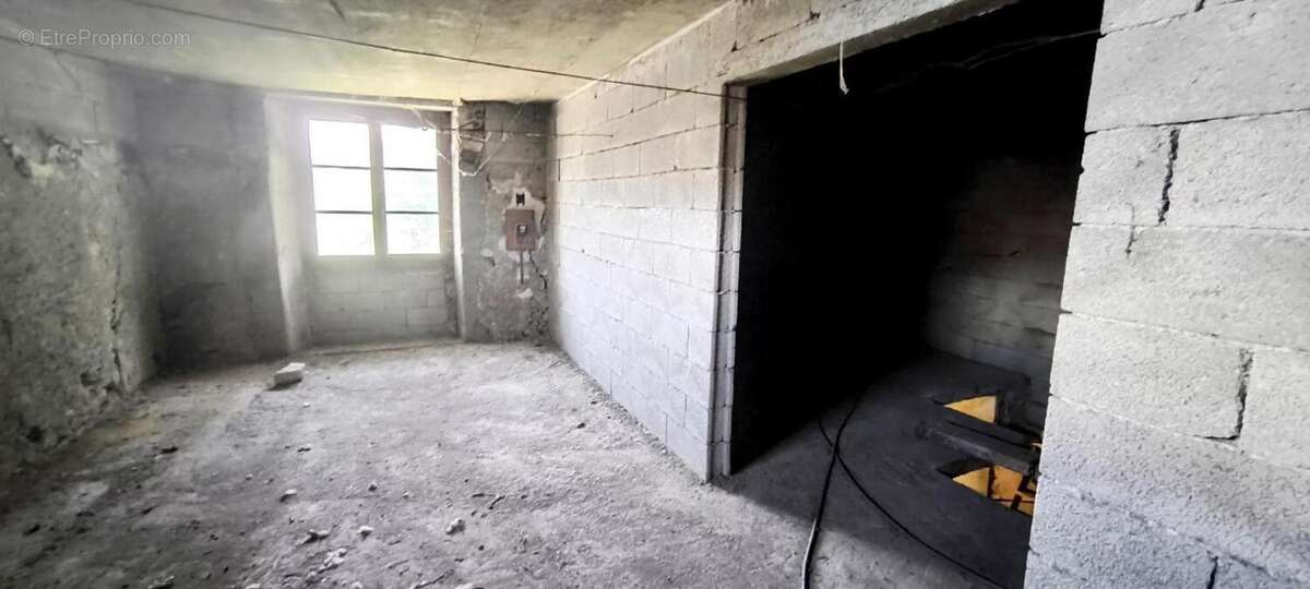 Maison à THOLLON-LES-MEMISES